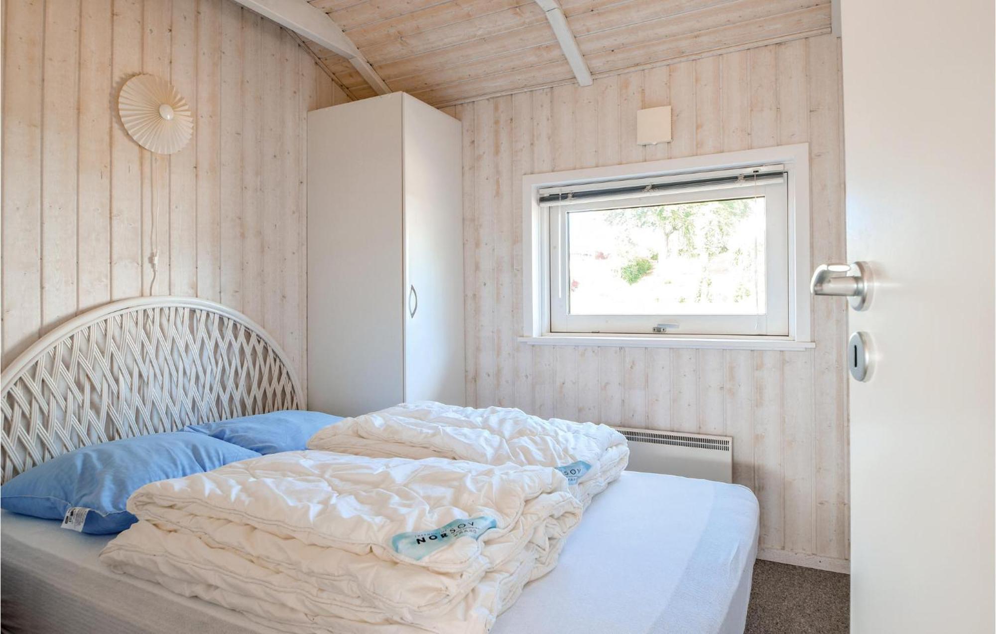 Amazing Home In Bjert With Wifi Binderup Strand Exteriör bild